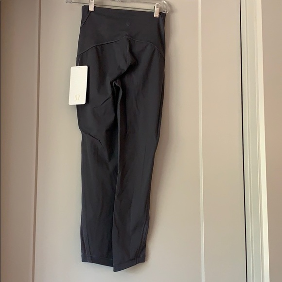 Lululemon wunder under high rise 7/8 pants - Picture 2 of 4